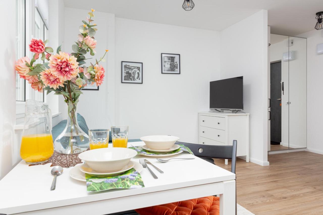 Studio Apartment Ochota Siemienskiego By Noclegi Renters Warsaw Exterior photo